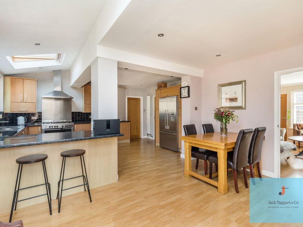 5 bed detached house for sale in Elizabeth Avenue, Hove BN3, £1,000,000