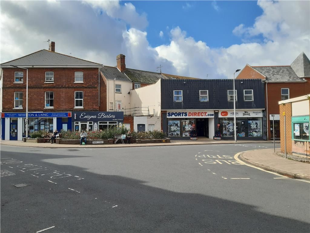 Retail premises to let in 2 Chapel Street, Exmouth, Devon EX8, £32,500 pa