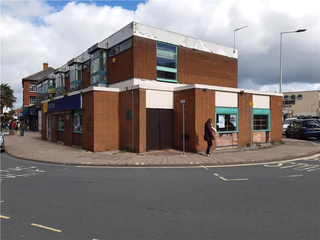 Retail premises to let in 2 Chapel Street, Exmouth, Devon EX8, £32,500 pa