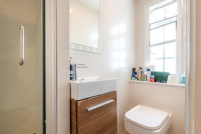 3 bed flat for sale in Baker Street, London NW1, £1,200,000