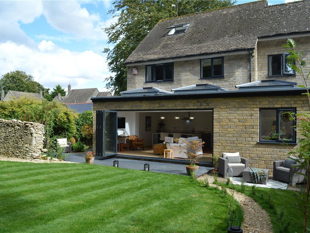5 bed detached house for sale in Barn End, Marshfield, Chippenham, Gloucestershire SN14, £850,000