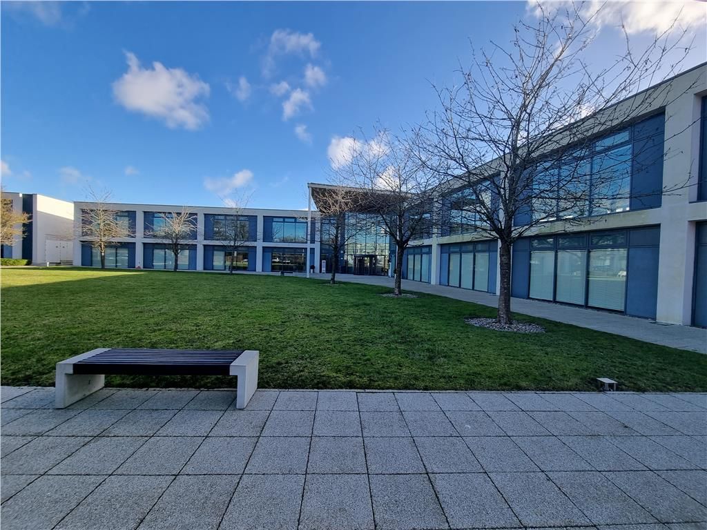 Office to let in Butterfield Business Park, Luton LU2, £26,625 pa