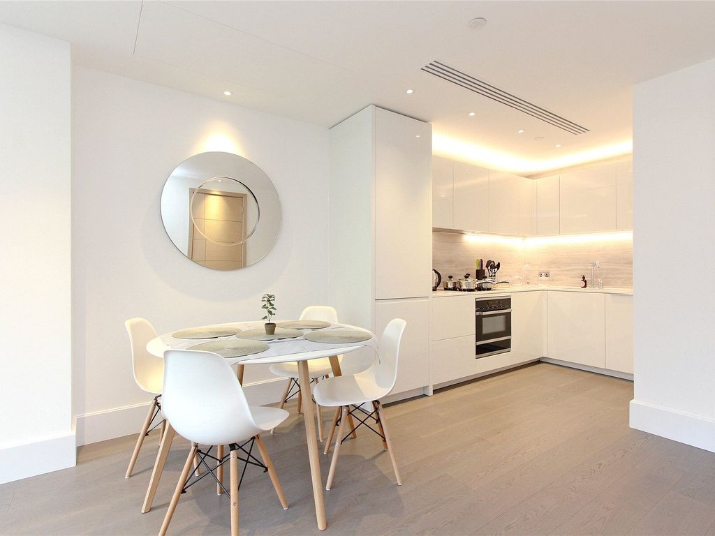 1 bed flat for sale in Benson House, Radnor Terrace, London W14, £720,000