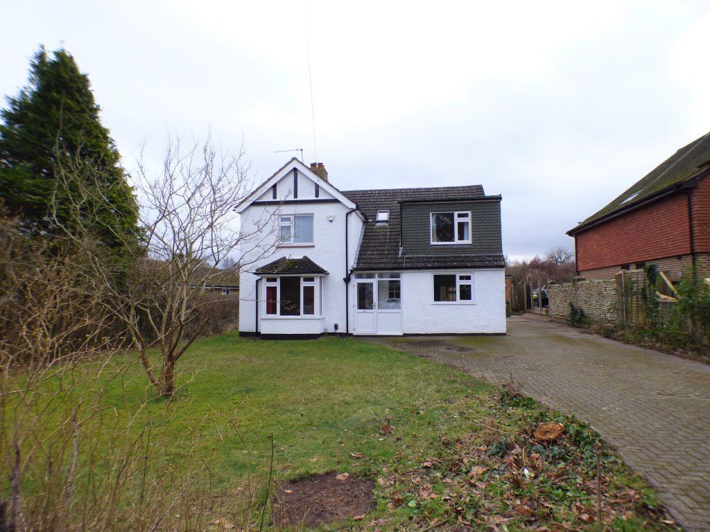 4 bed detached house to rent in Keswick Road, Great Bookham, Bookham, Leatherhead KT23, £3,350 pcm