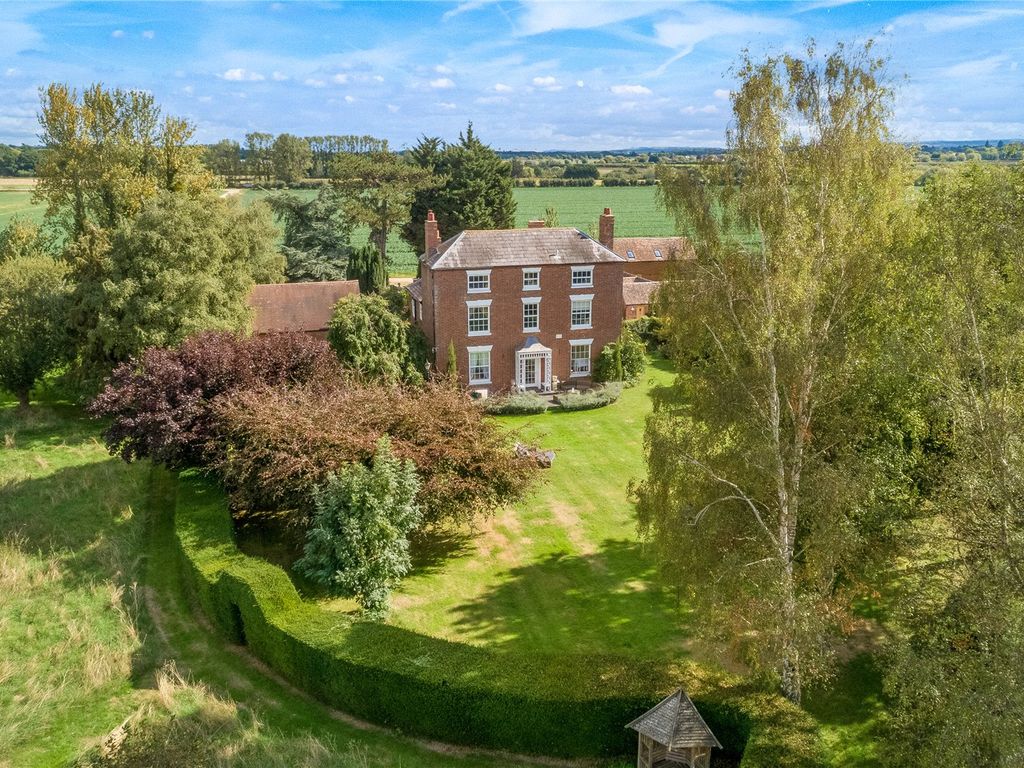 5 bed detached house for sale in Pensham Fields, Pershore, Worcestershire WR10, £1,495,000