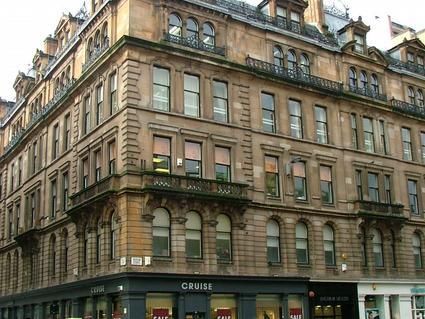 Office to let in Ingram House, Ingram Street, Glasgow G1, £30,450 pa