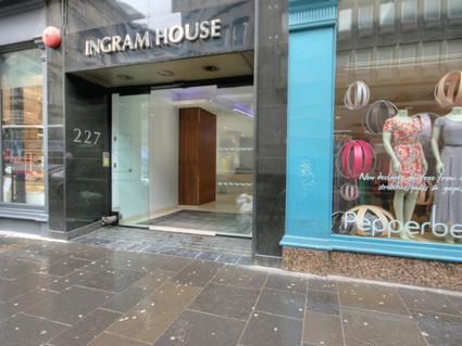 Office to let in Ingram House, Ingram Street, Glasgow G1, £30,450 pa