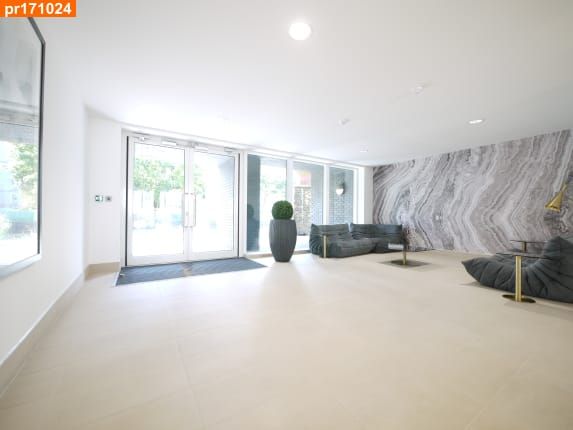 2 bed flat for sale in Amberley Road, London W9, £850,000