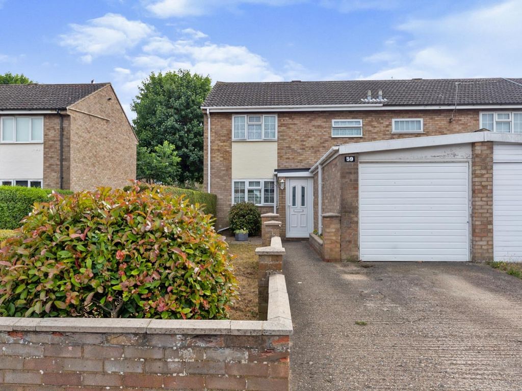 4 bed end terrace house for sale in Townley, Letchworth Garden City SG6, £379,000