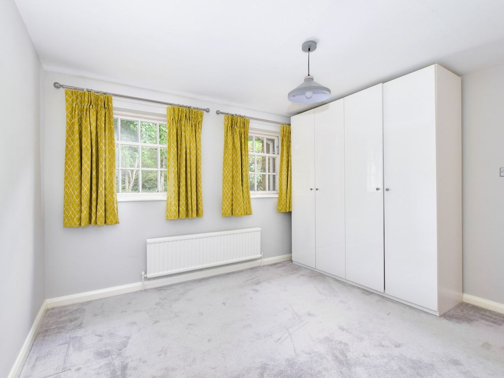 3 bed bungalow for sale in Collinswood Road, Farnham Common, Farnham Common SL2, £550,000