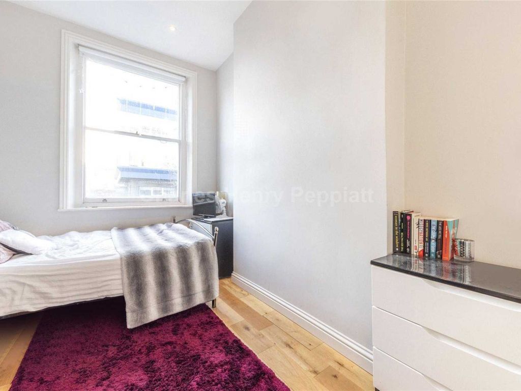1 bed flat to rent in Chalk Farm Road, Chalk Farm NW1, £1,820 pcm