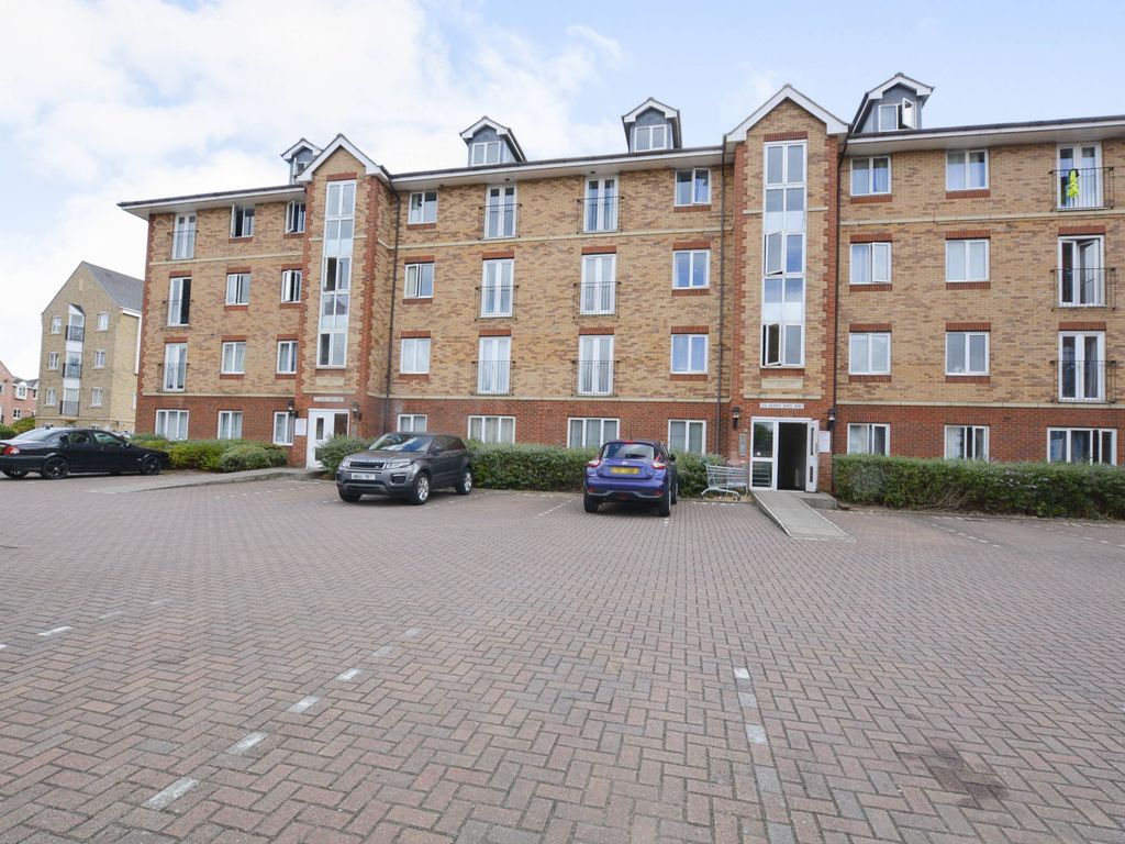 2 bed flat for sale in Henry Bird Way, Northampton NN4, £155,000