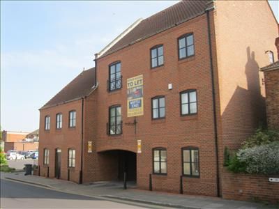 Office to let in Offices Horsefair Green, Thorne, Doncaster, South Yorkshire DN8, £7,085 pa