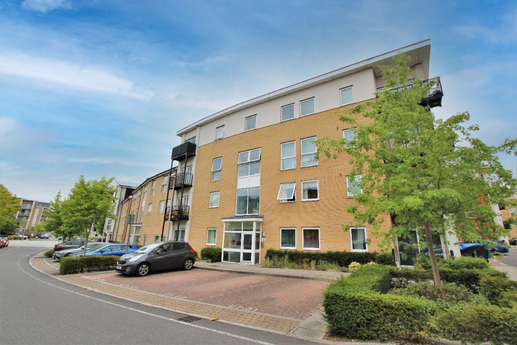 1 bed flat for sale in Drake Way, Reading, Reading RG2, £195,000