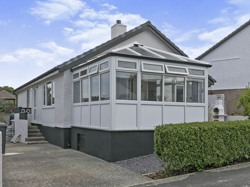 3 bed detached bungalow for sale in Craig Ddu Estate, Amlwch LL68, £250,000