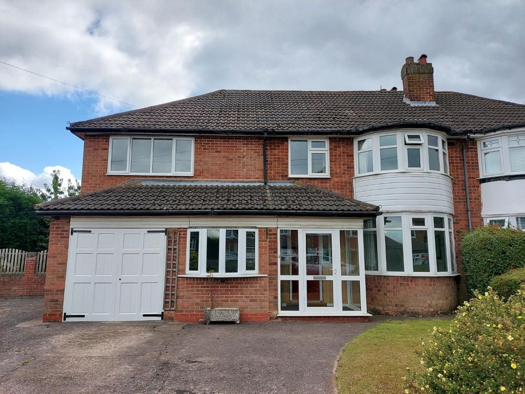 4 bed semi-detached house to rent in Edwards Road, Four Oaks, Sutton Coldfield B75, £1,550 pcm