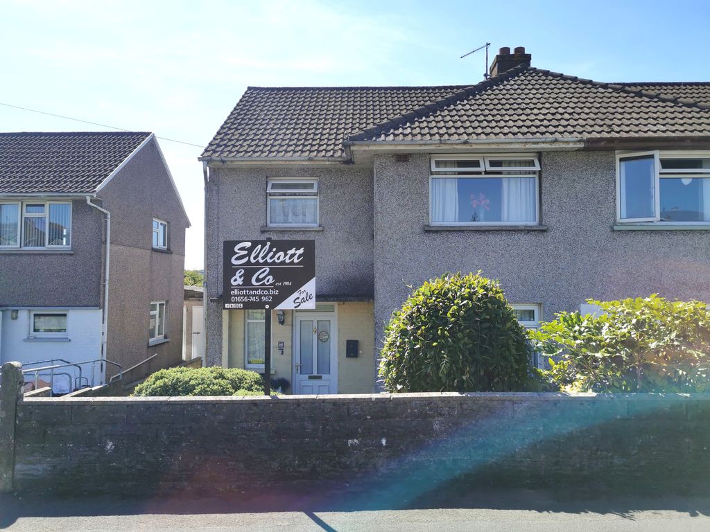 3 bed semi-detached house for sale in Meadow Avenue, Kenfig Hill CF33, £159,995