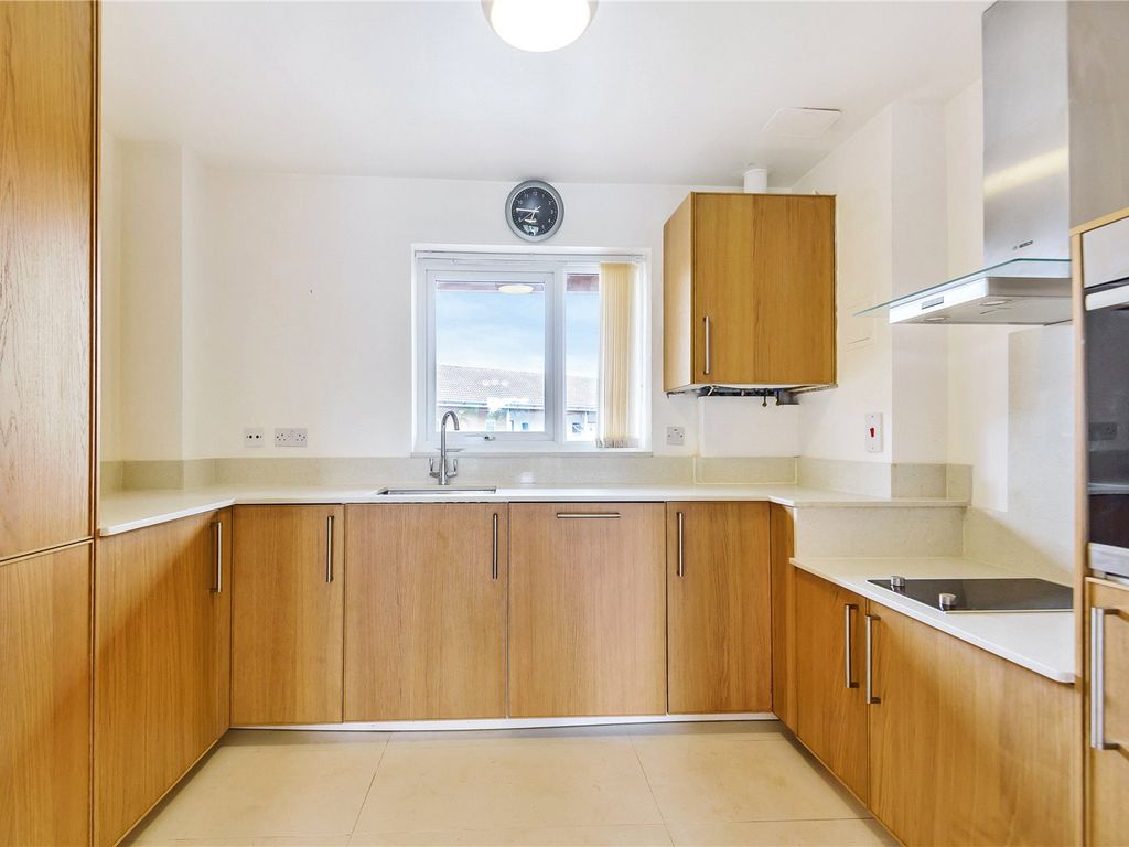 2 bed flat for sale in Patrons Way East, Denham Garden Village, Buckinghamshire UB9, £350,000