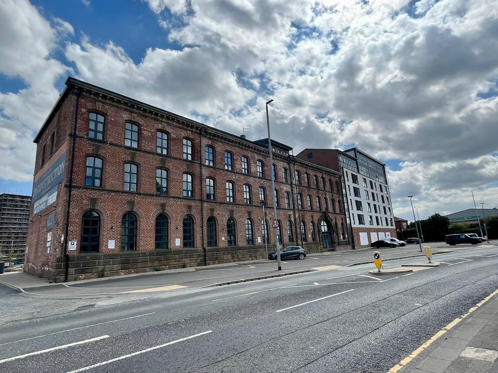 New home, 2 bed flat for sale in Atkinson Street, Leeds LS10, £200,000