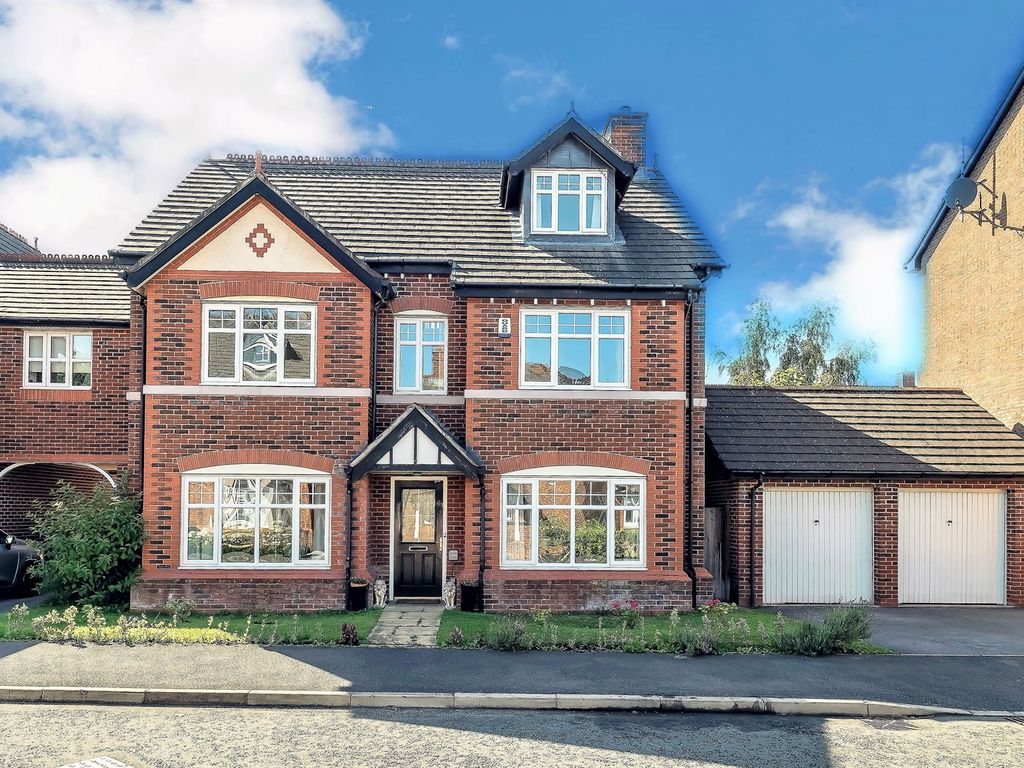 5 bed detached house for sale in Sandmoor Place, Lymm WA13, £686,000