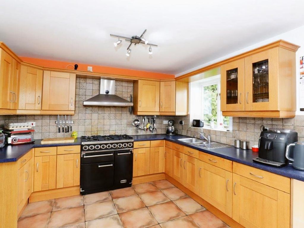 5 bed detached house for sale in High Street, Laughton, Sheffield, South Yorkshire S25, £545,000