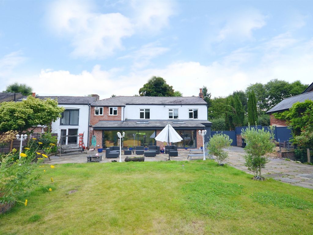 4 bed end terrace house for sale in Pott Brook Cottages, Alderley Road, Mottram Saint Andrew SK10, £850,000