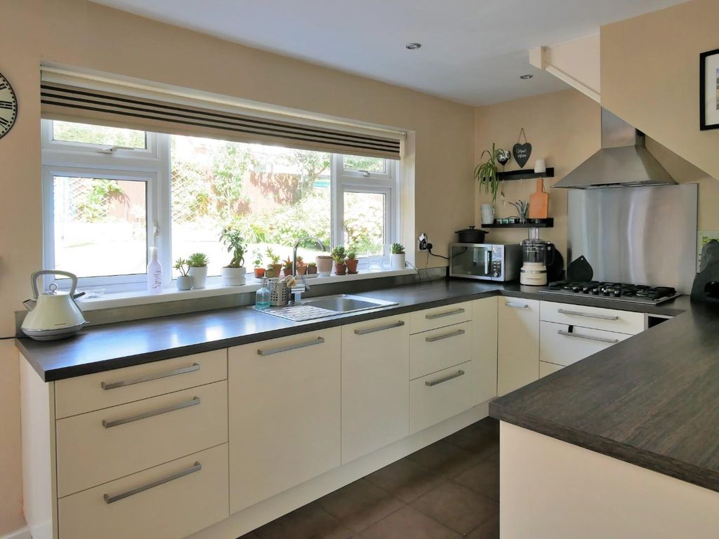3 bed detached house for sale in Grassmere Close, Llandough, Penarth CF64, £400,000