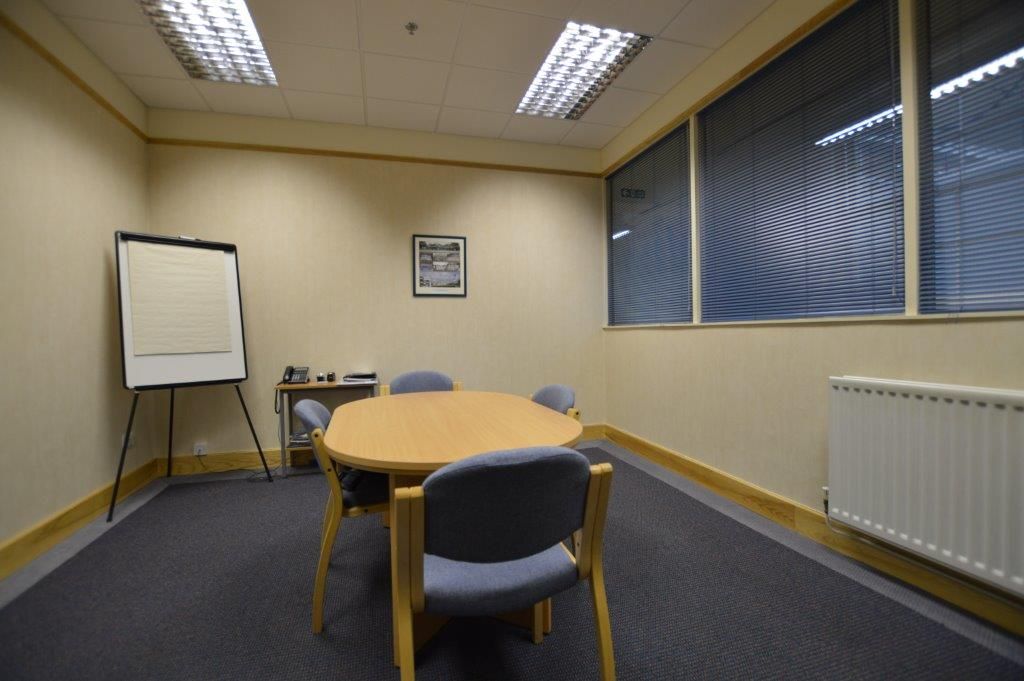 Office to let in High Street CB9 8Az,, £3,660 pa