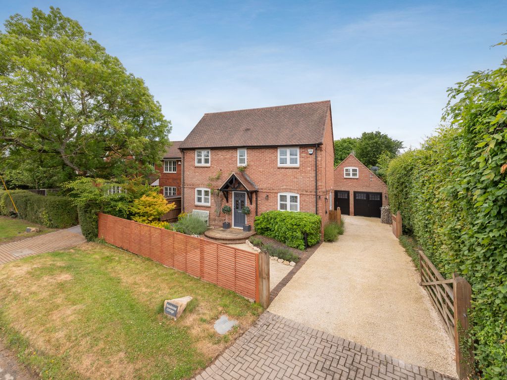 5 bed detached house for sale in Clappins Lane, Naphill, High Wycombe, Buckinghamshire HP14, £995,000
