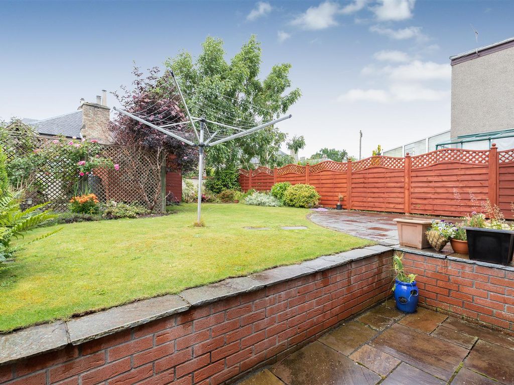 8 bed property for sale in 4, Pitcullen Crescent, Perth PH2, £359,950