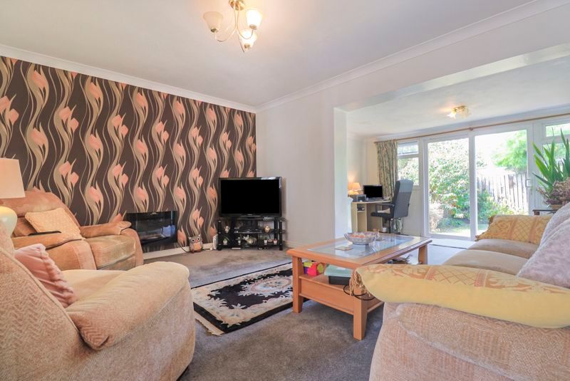 3 bed semi-detached house for sale in Butterys, Southend-On-Sea SS1, £400,000