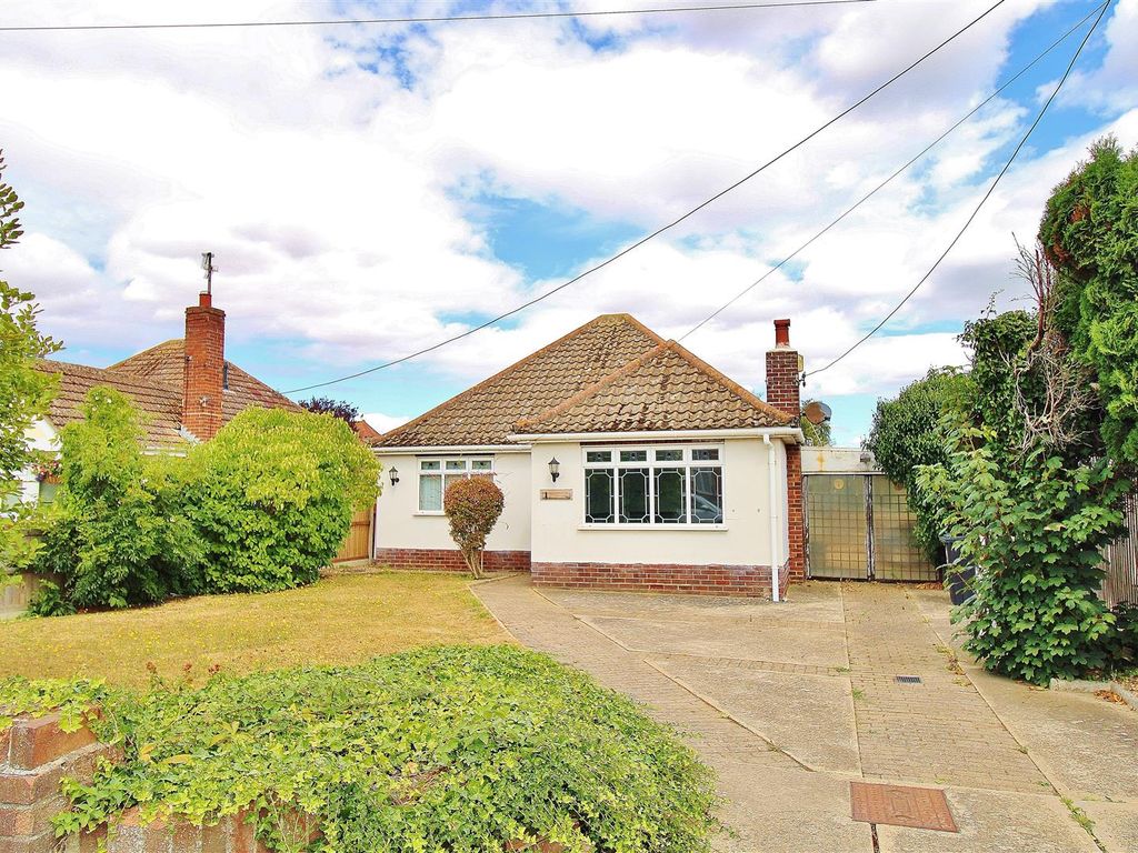 2 bed detached bungalow for sale in Frinton Road, Kirby Cross, Frinton-On-Sea CO13, £365,000