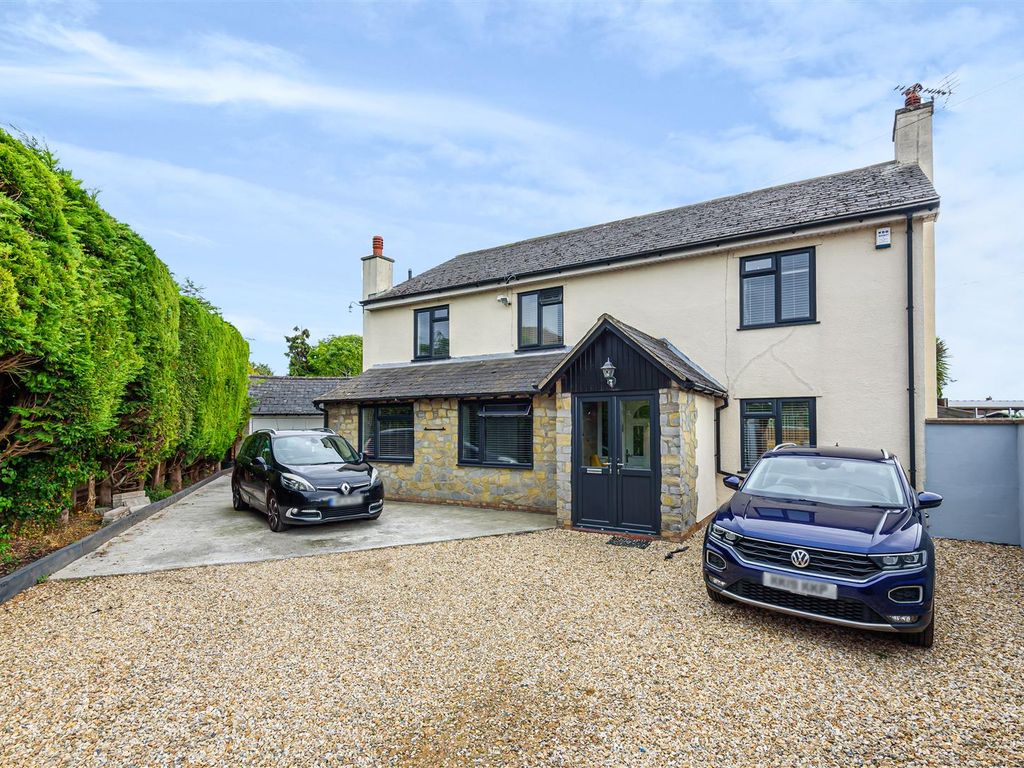5 bed detached house for sale in Chedzoy Lane, Bridgwater TA7, £600,000