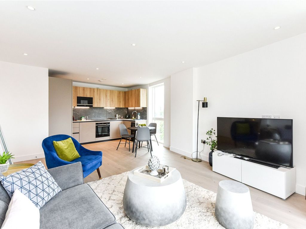 2 bed flat to rent in Penn Street, London N1, £3,500 pcm