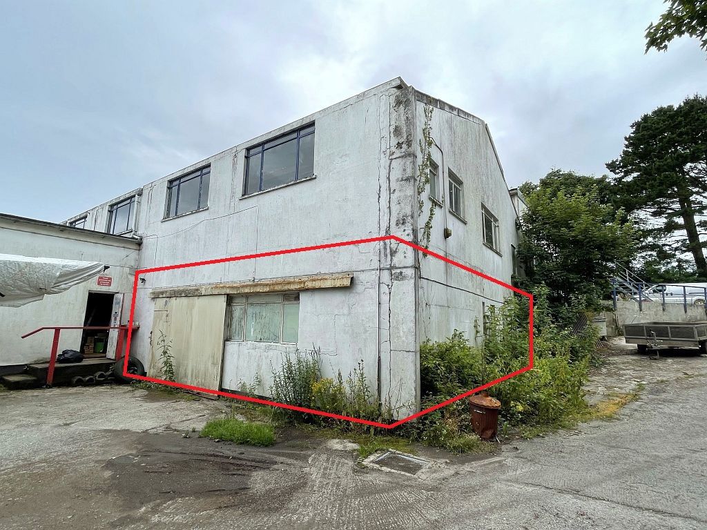Light industrial to let in Windmill Industrial Estate, Fowey PL23, £7,800 pa