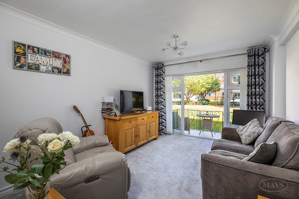 4 bed flat for sale in The Avenue, Branksome Park BH13, £725,000