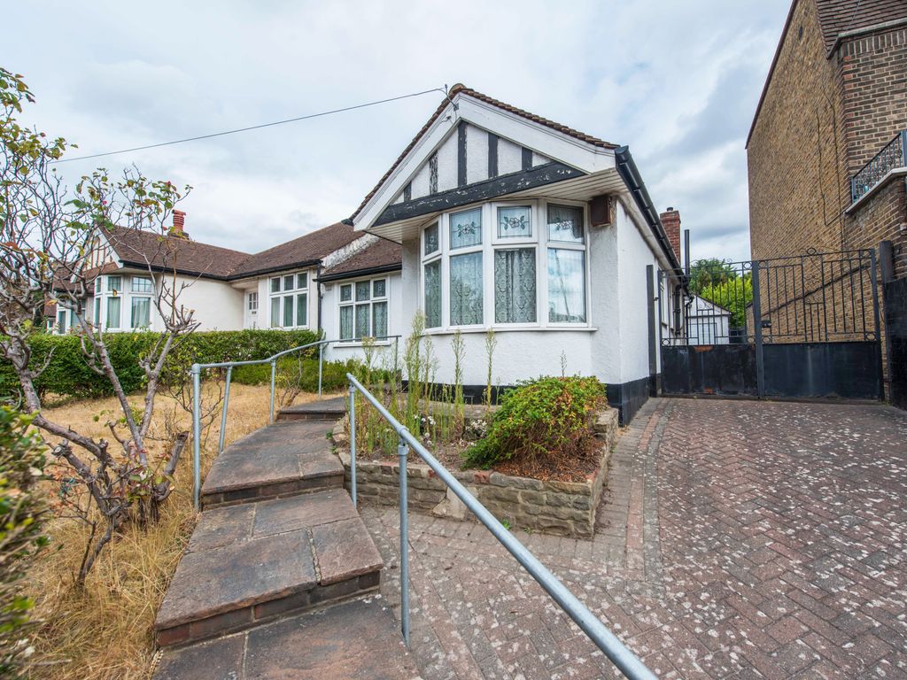 3 bed semi-detached bungalow for sale in Croydon Road, Beddington, Croydon CR0, £450,000