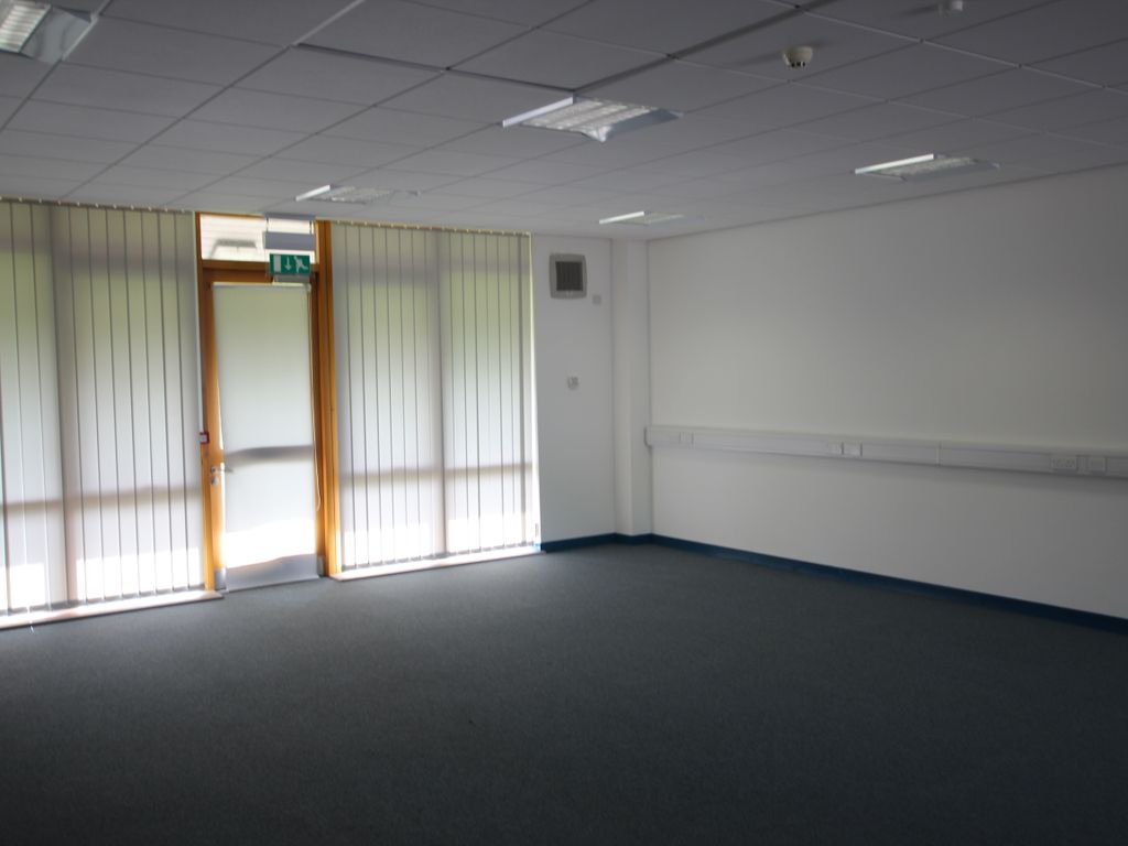 Office to let in Unit 5 A-D, Parc Derwen Fawr, Llanidloes SY18, £5,600 pa