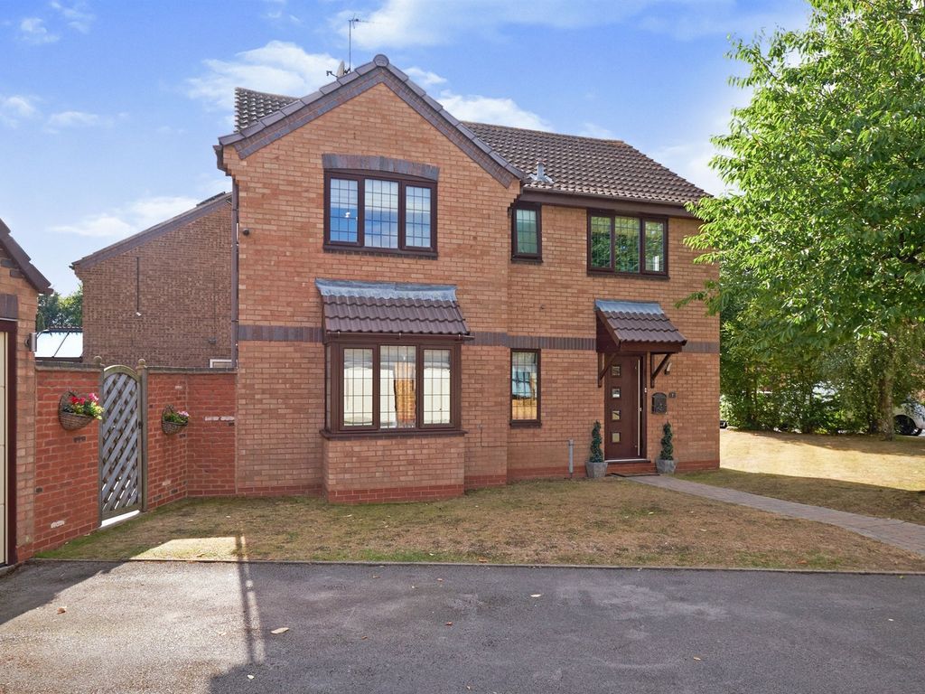 4 bed detached house for sale in Poundley Close, Castle Bromwich, Birmingham B36, £500,000
