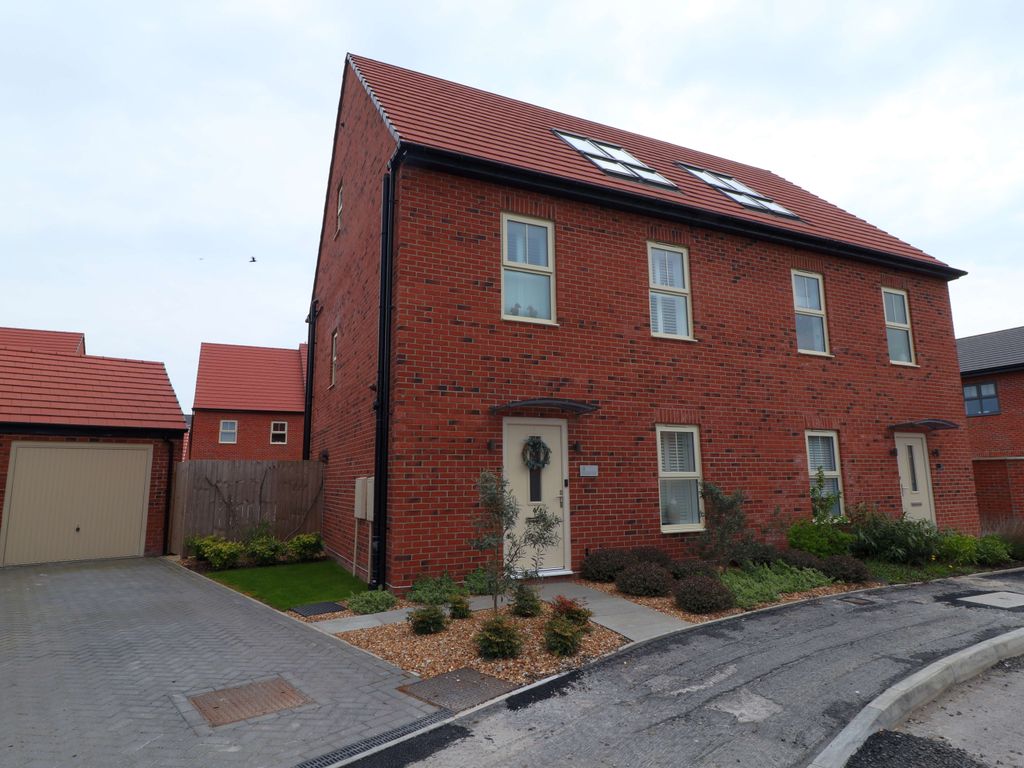 4 bed semi-detached house for sale in Hughlings Close, Green Hammerton, York YO26, £395,000