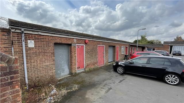 Industrial to let in 6, 7, 8 & 15 Bondfield Avenue, Northampton, Northamptonshire NN2, £3,000 pa