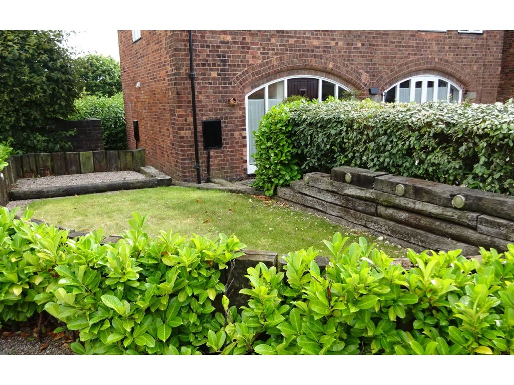 3 bed barn conversion for sale in Pinfold Lane, Aldridge, Walsall WS9, £449,000