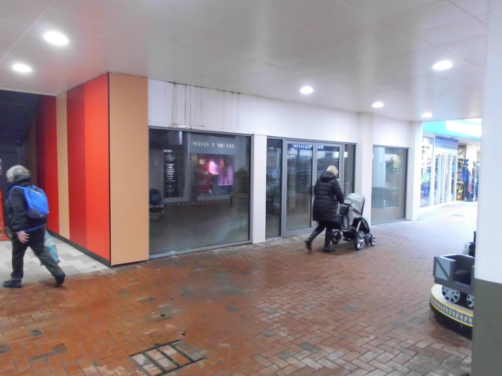 Retail premises to let in Graham Way, St. Tydfil Square Shopping Centre, Merthyr Tydfil CF47, £16,000 pa