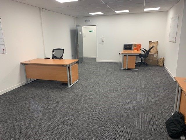 Office to let in Unit 4, Lindsay Court, Technology Park, Dundee DD2, £14,400 pa