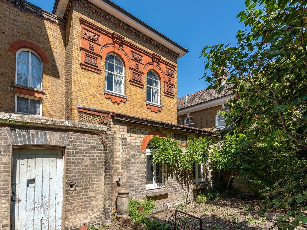 2 bed semi-detached house for sale in Nightingale Lane, London SW12, £1,000,000