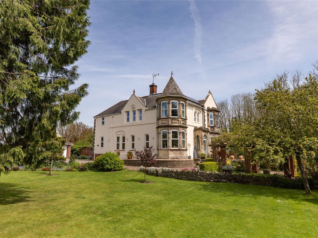 5 bed detached house for sale in Holywell, Dorchester, Dorset DT2, £925,000