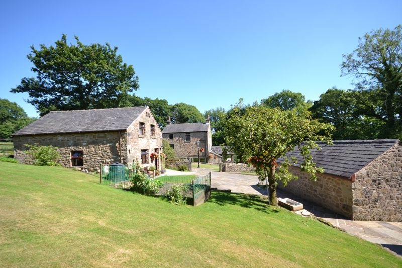 4 bed property for sale in Hill Top Lane, Whittle-Le-Woods PR6, £880,000