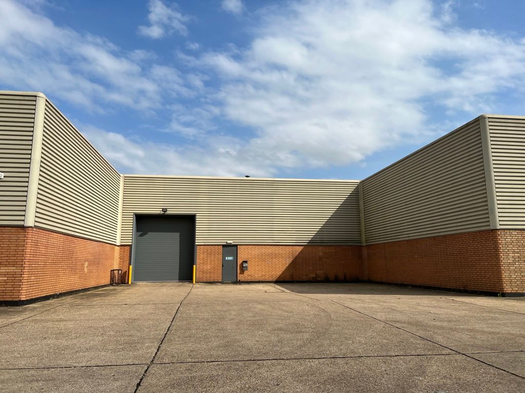 Warehouse to let in 20 Peverel Drive, Granby, Milton Keynes MK1, £29,100 pa