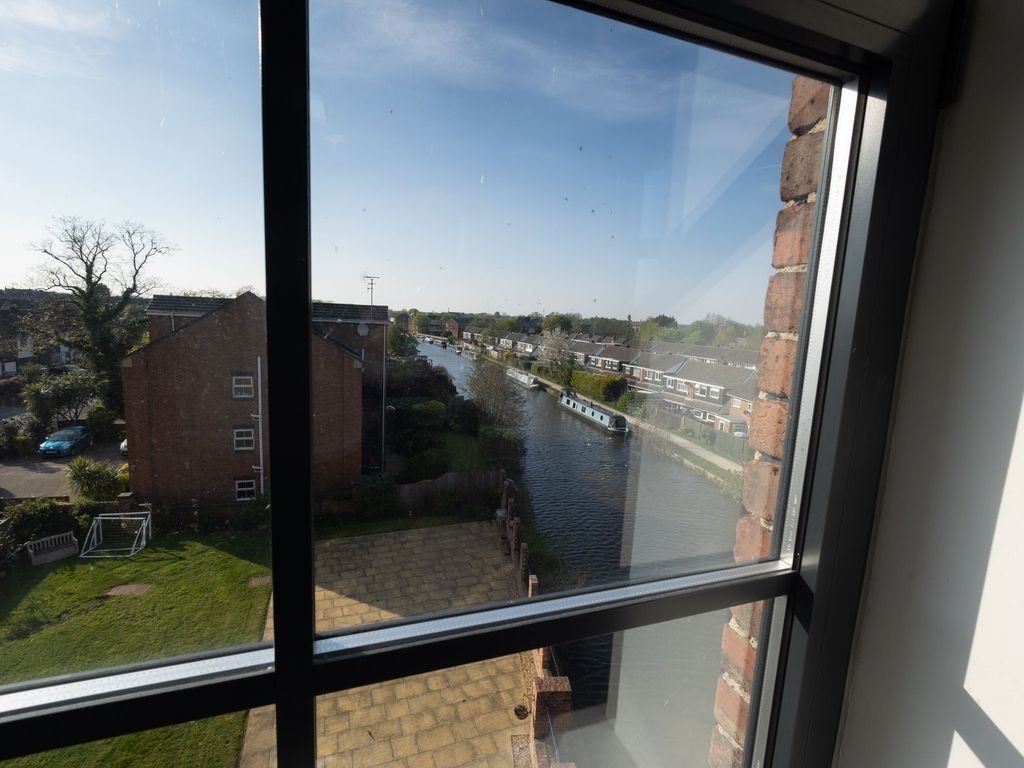 2 bed flat for sale in Mill Lane, Burscough L40, £170,000