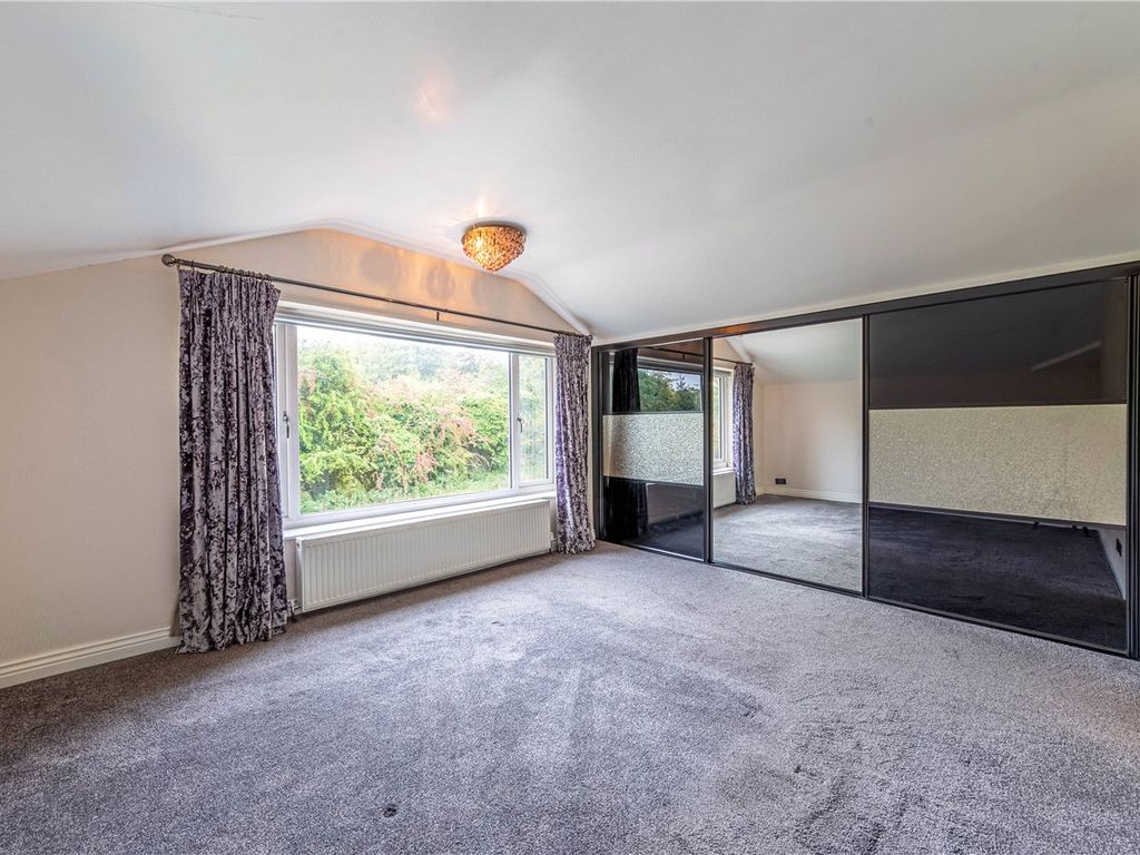 3 bed detached house for sale in Kensworth Road, Studham, Dunstable, Bedfordshire LU6, £675,000